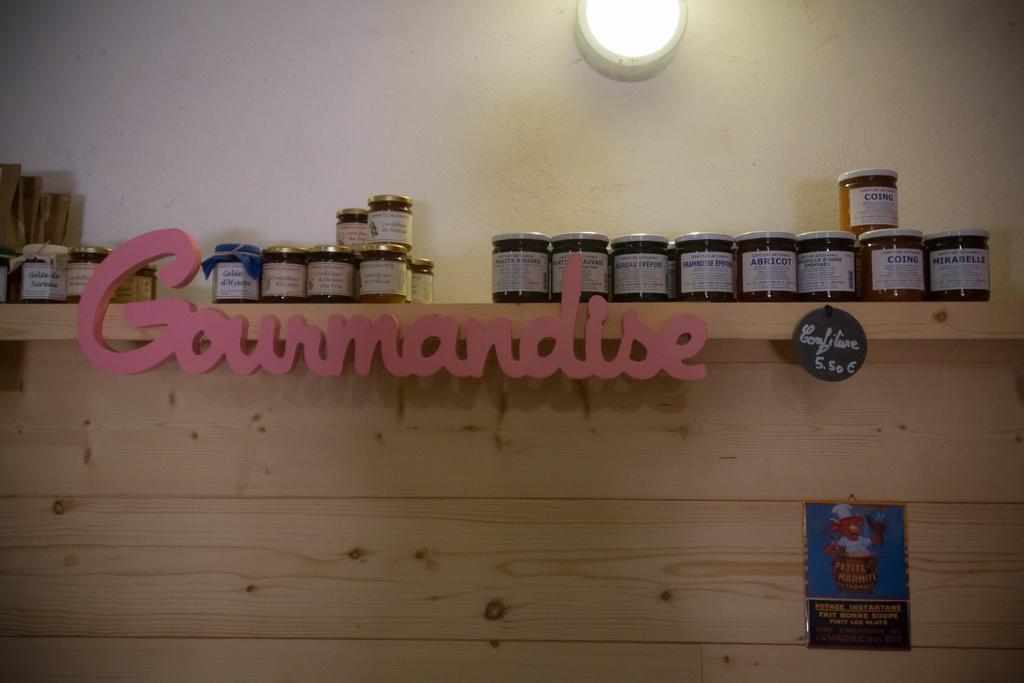 ホテル Le Bonheur Dans Le Pre Lucinges エクステリア 写真